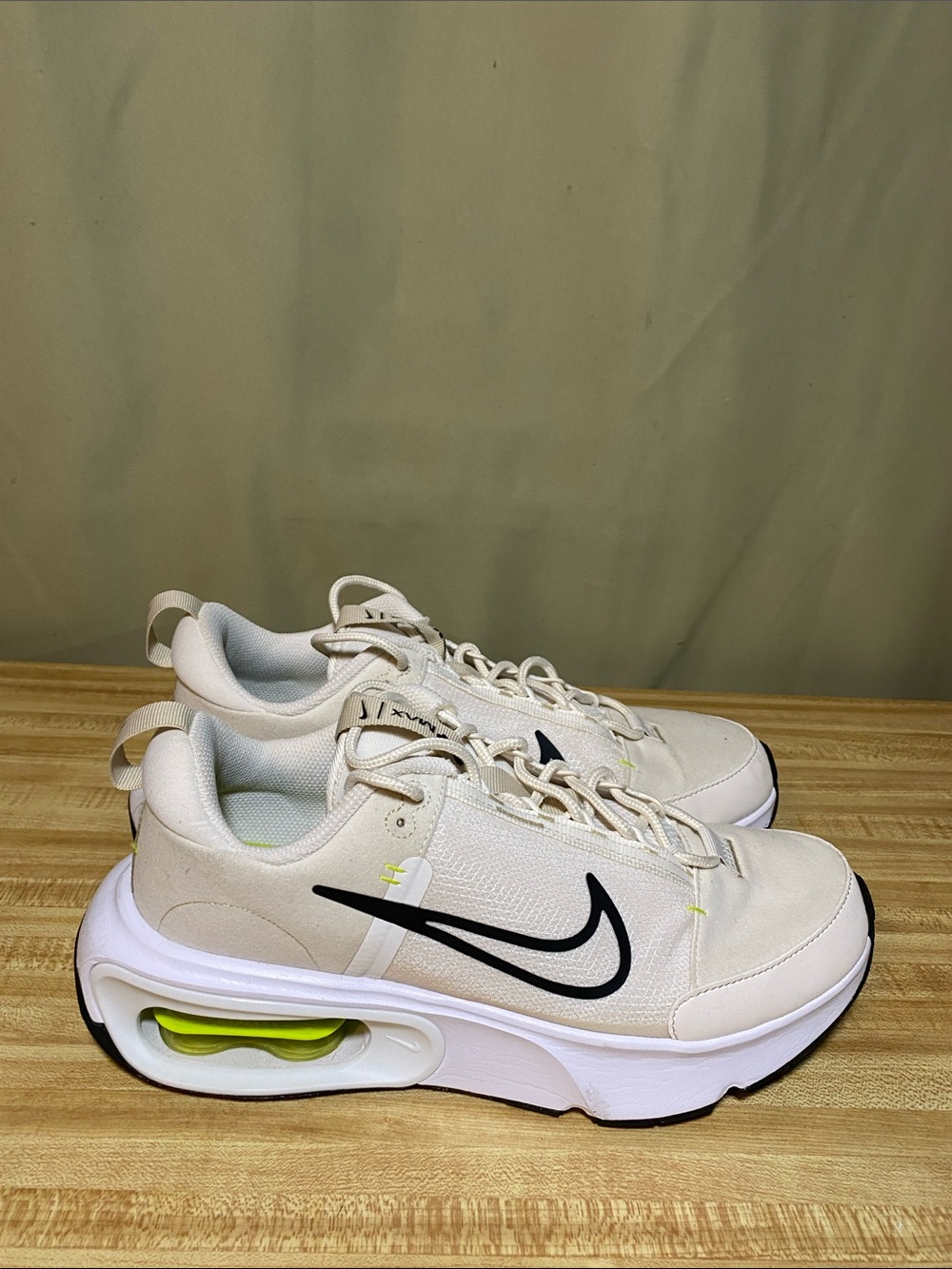 Nike Air Max Interlock Trainers Sand White Black DQ2904-003 Women’s 11